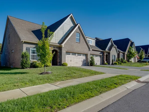 896 Meadowcrest Way, Lebanon, TN 37090
