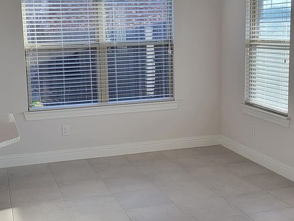3rd image of 2509 Galisto Ln