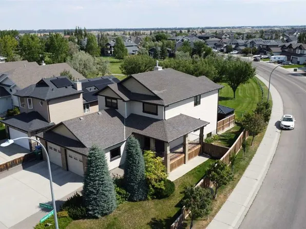 151 SW Riverdale Ter W, Lethbridge, AB T1K 7S9
