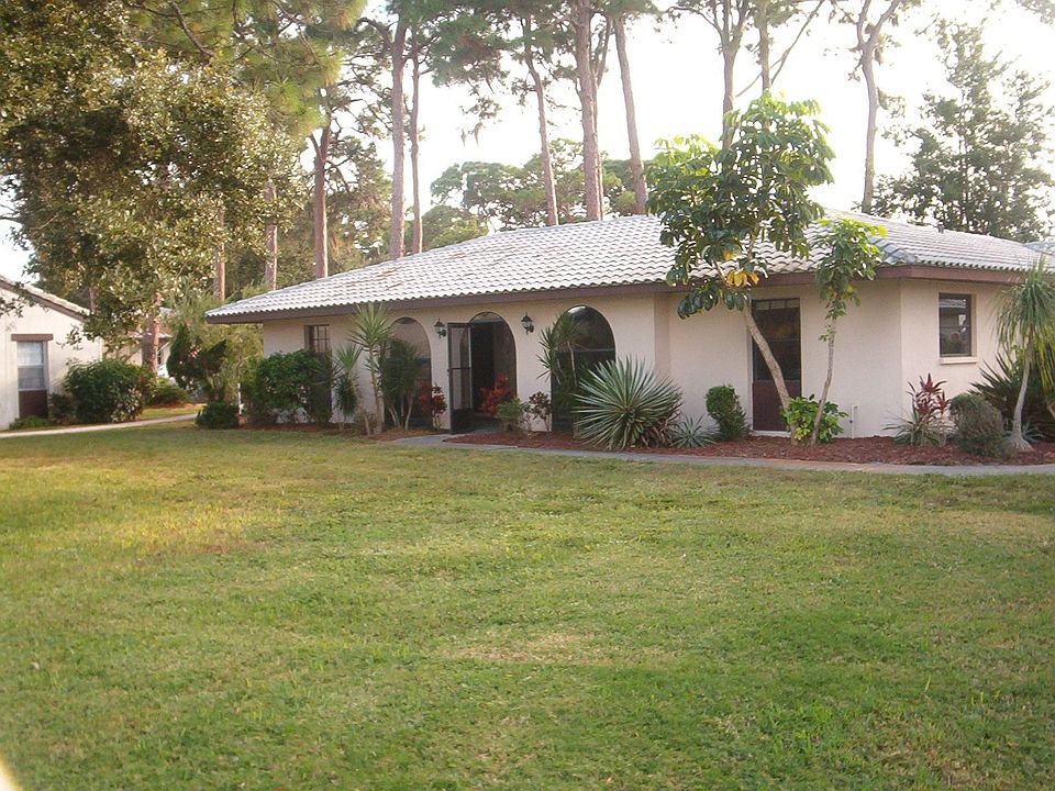 1st image of 421 Courbet Dr #421