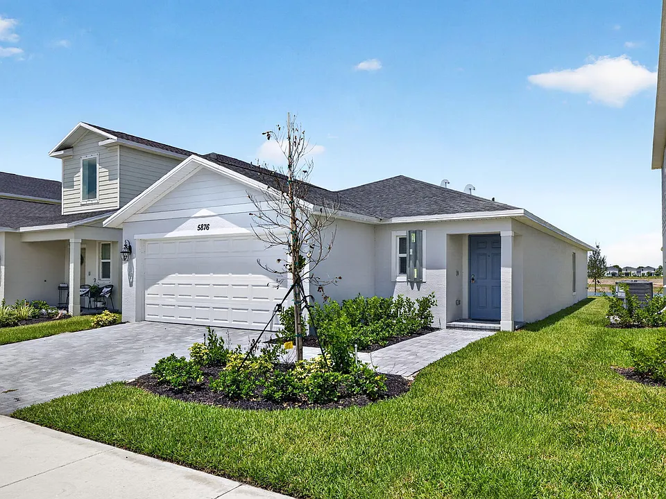5876 NW Sweetwood Dr
