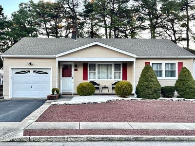 38 Auburn Road, Toms River, NJ, 08757