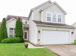 570 Jenna Dr, South Elgin, IL 60177