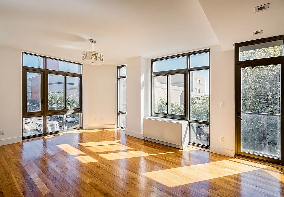 1st image of 33 Caton Pl APT 7J