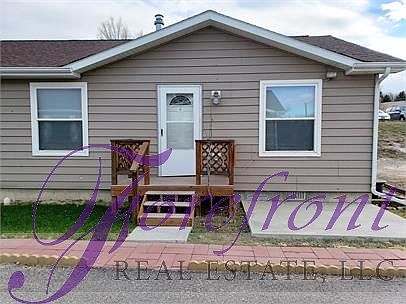 1st image of 734 S 4th St #1