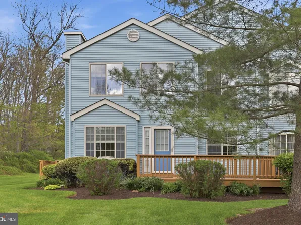 379 Pondview Dr, Harleysville, PA 19438