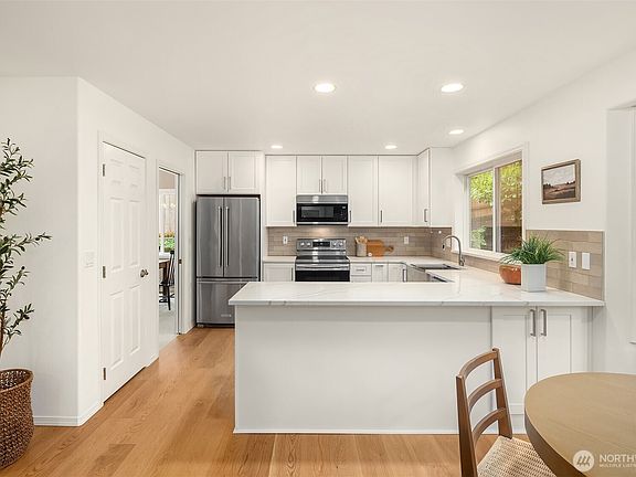 4th image of 8934 218th Street SW