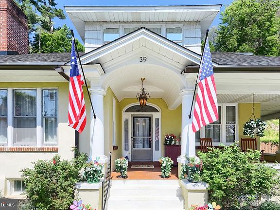 2nd image of 39 Cottage Ave