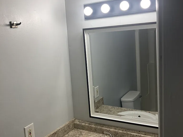 111 Trinity Dr — Photo 10