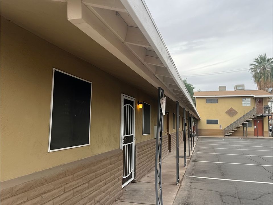 1st image of 175 S 5th St