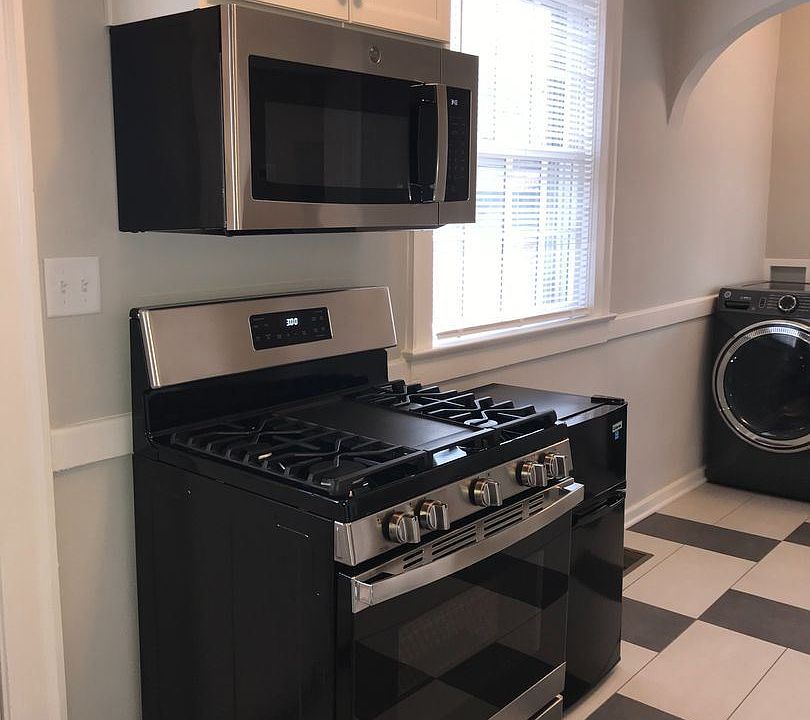 1st image of 2432 Glenmary Ave APT B1