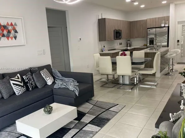 4636 NW 84th Ave #15, Doral, FL 33166