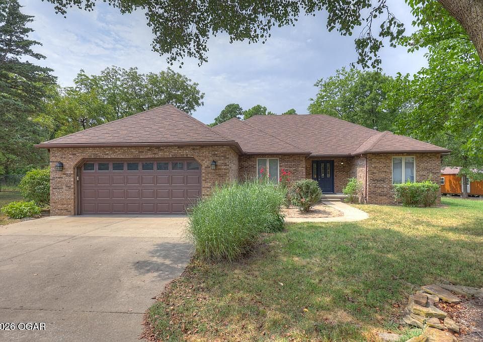 1st image of 4220 Rob Ln