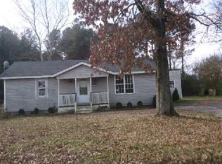 111 Charlotte Ave, Suffolk, VA 23434