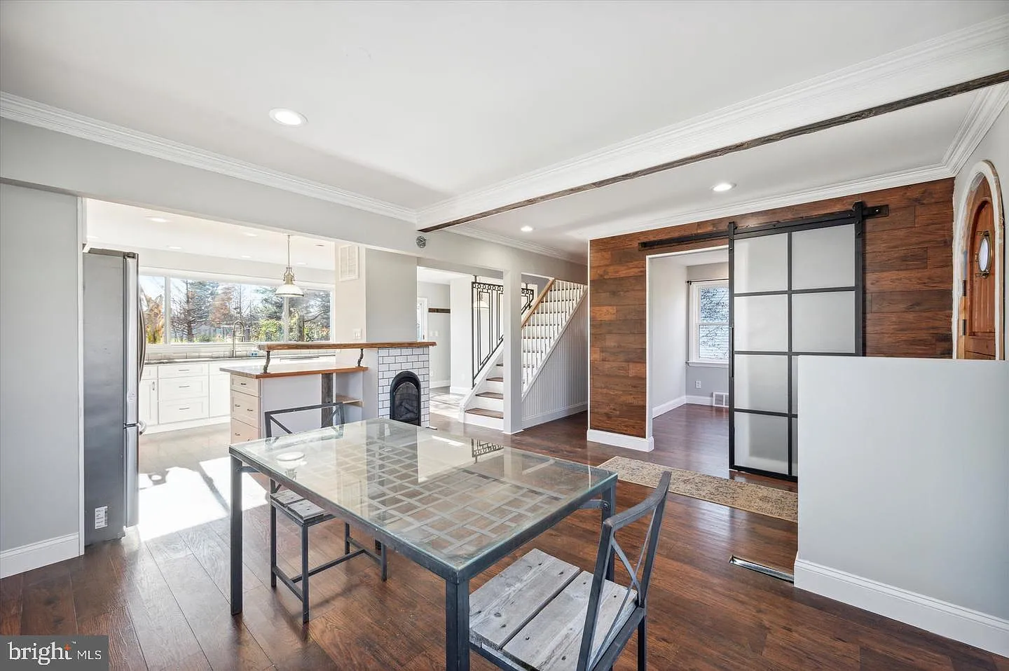 2 bed, 2.0 bath, 1021 sqft, $3,000 — Photo 3