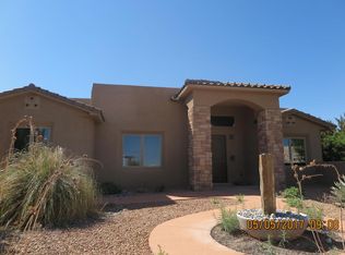 2 Frontier Ln, Placitas, NM 87043