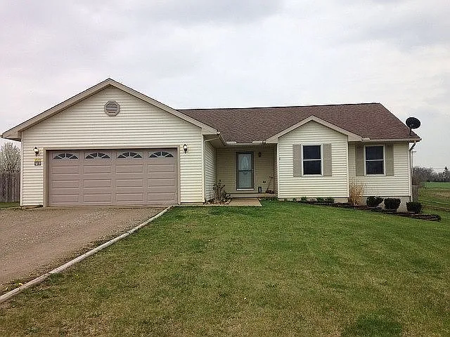 2915 Mystic Hills Dr photo 1