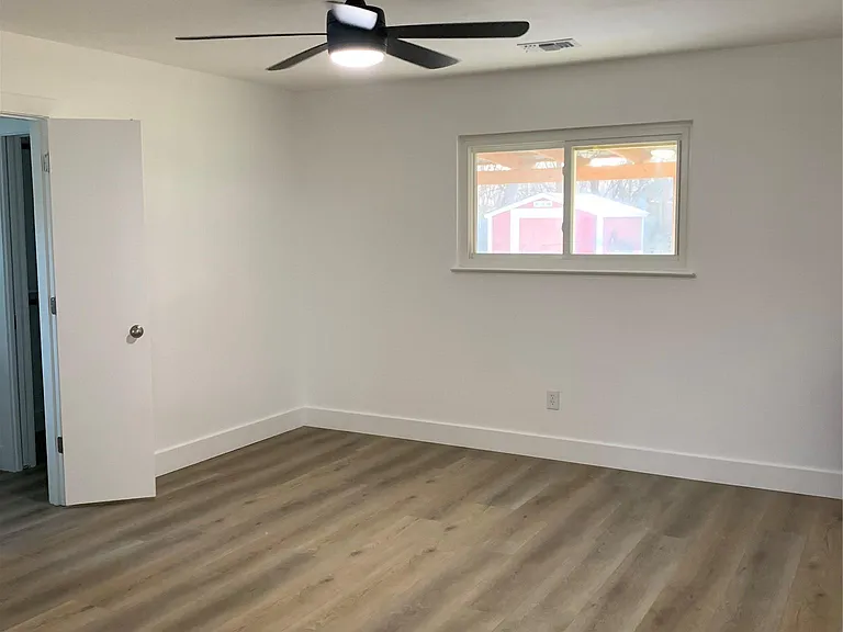 3503 Roanoke Dr — Photo 21