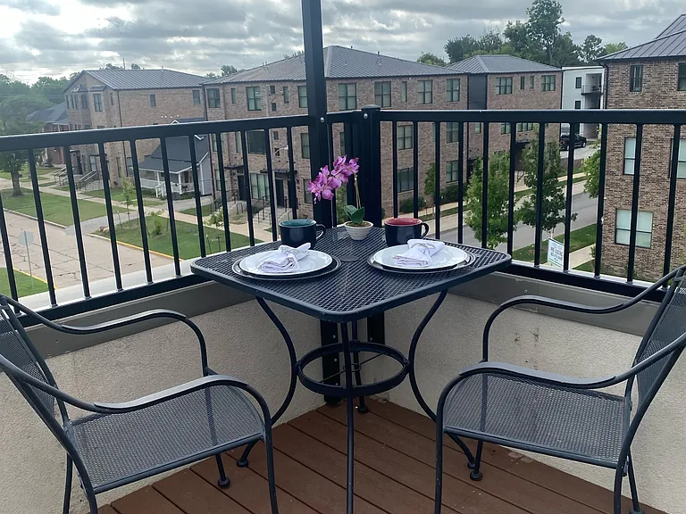 207 W Apache St — Photo 18