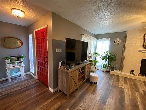 4th image of 2917 Shady Knoll Ln