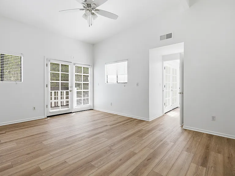 955 D Ave — Photo 23