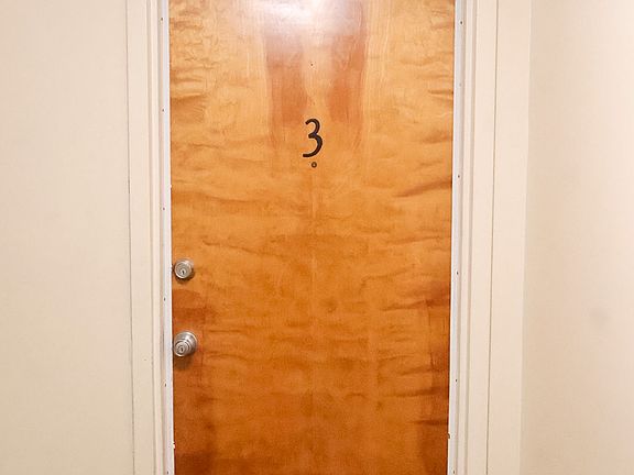3rd image of 109 Maple St #D3