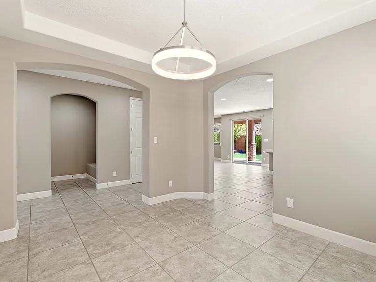 1504 Challedon Dr SE — Photo 11