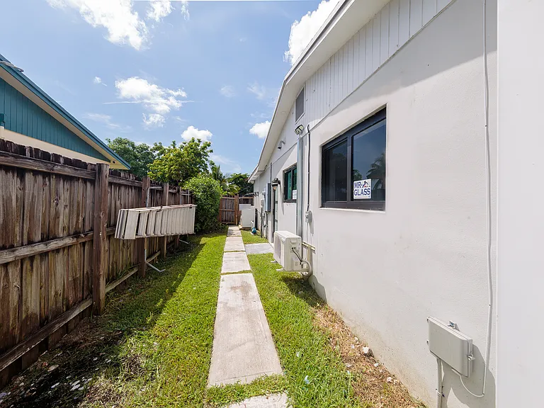 19311 Sterling Dr #1 — Photo 5