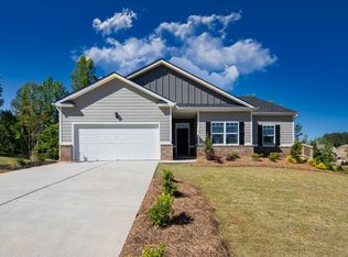 1037 Creekwood Cir, Madison, GA 30650