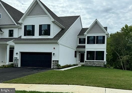 1st image of 307 Leahy Dr