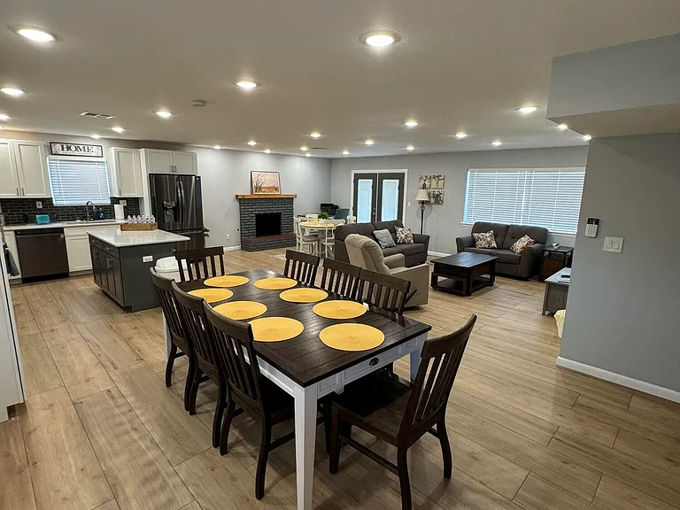 8701 Grover Dr — Photo 7