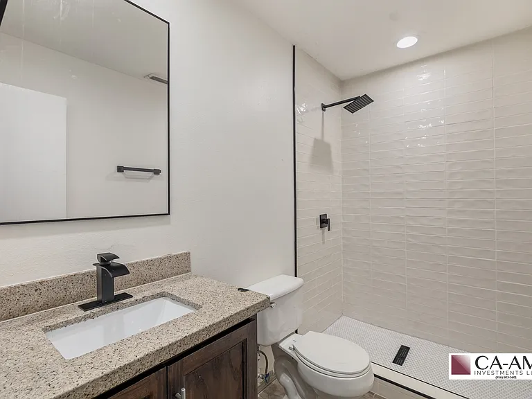 9215 N 32nd Ln — Photo 11