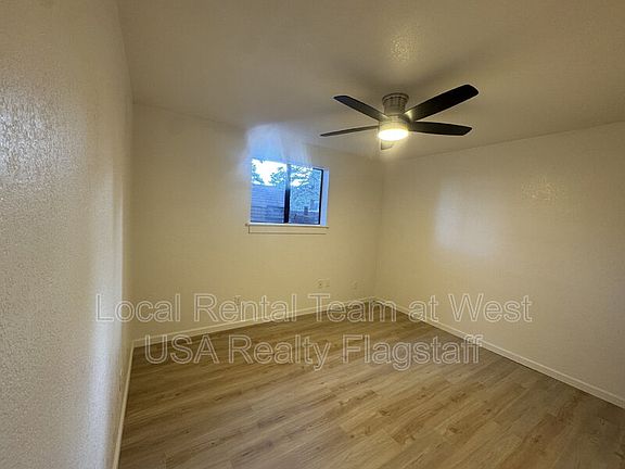 4th image of 4513 E Hollygreen Rd