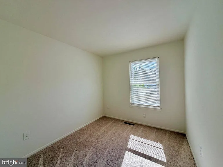 6064 Majors Ln — Photo 8