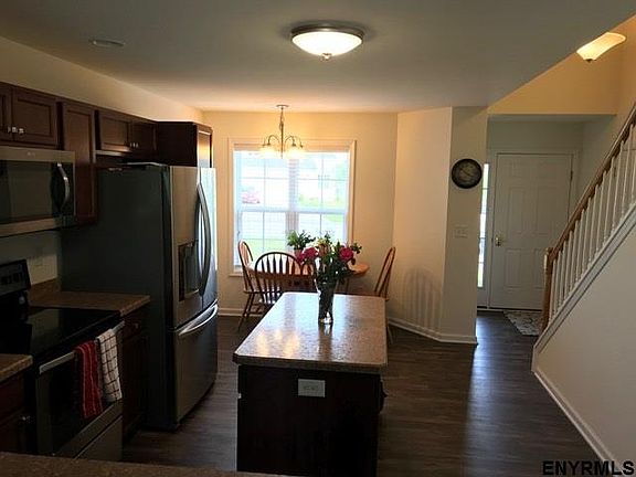 4th image of 3C Breezy Pointe Dr