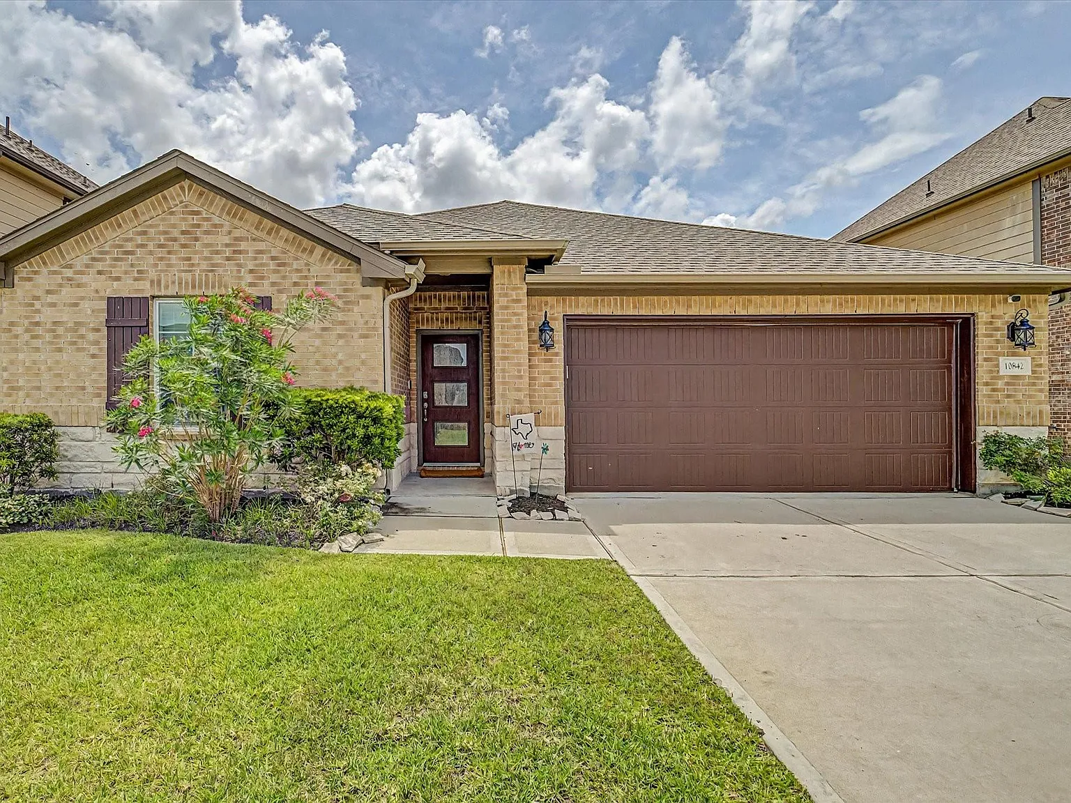 4 bed, 3.0 bath, 2067 sqft, $2,750 — Photo 4