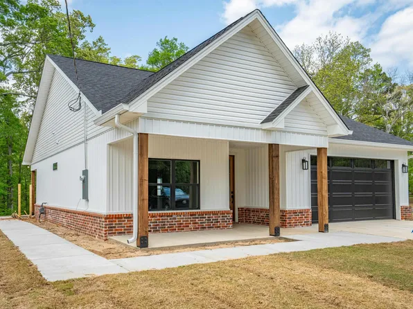 229 N 27th St, Arkadelphia, AR 71923