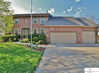 13974 Ames Ave, Omaha, NE 68164