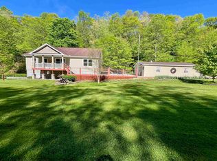 9403 Saltlick Rd, Terra Alta, WV 26764