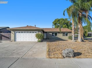 1001 Stuart St, Ripon, CA 95366
