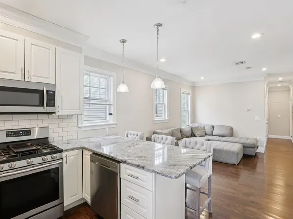1048 Saratoga St #3, East Boston, MA 02128