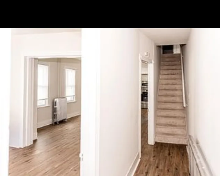 624 E Broad St — Photo 5