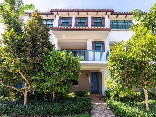11348 SW 14th St, Hollywood, FL 33025