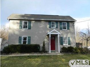 21 Main St, Cream Ridge, NJ 08514