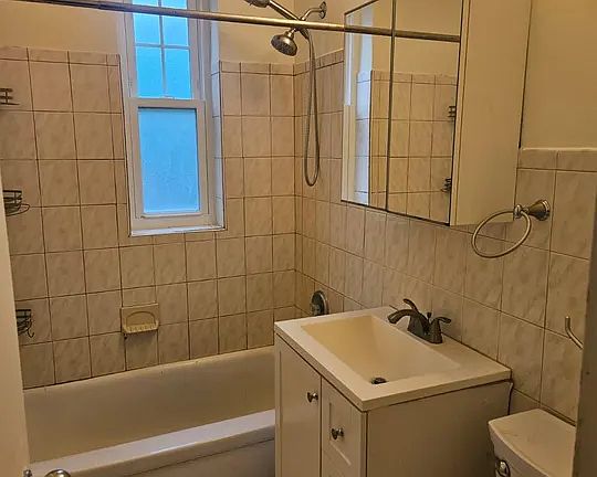 5th image of 240 Central Ave APT 3J
