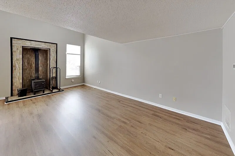 3 bed, 3.0 bath, 1814 sqft, $1,845 — Photo 4