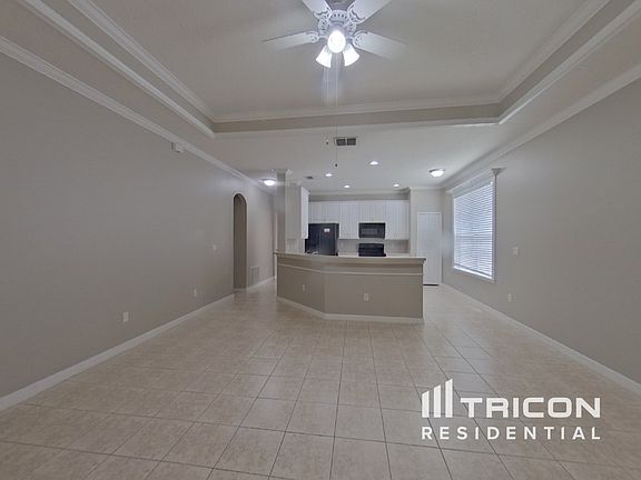 3rd image of 4208 Yeats St