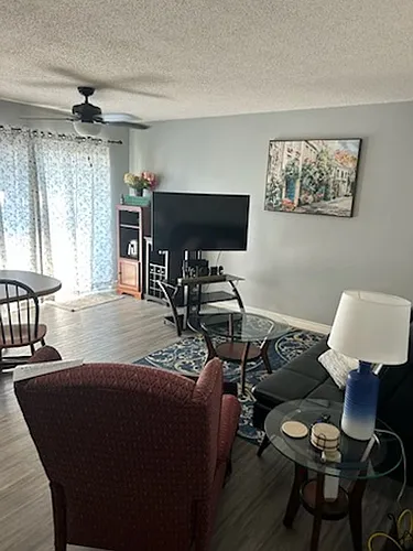 1600 Avenue E #20 Photo 1