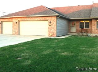 2700 Happy Landing Dr, Springfield, IL 62711