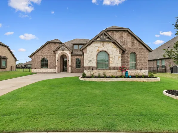 1090 Mickelson Dr, Granbury, TX 76048